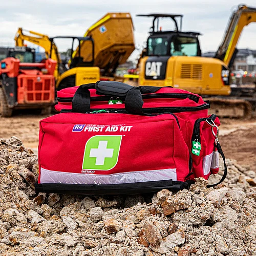 FastAid R4 Constructa Medic™ Soft Pack First Aid Kit FastAid R4 Constructa Medic™ Soft Pack First Aid Kit